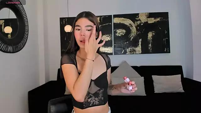 EllieScott from StripChat is Freechat