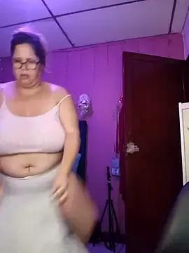 EllisW8 from StripChat is Freechat