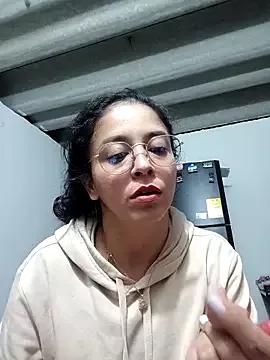 Eloisa_smith from StripChat is Freechat