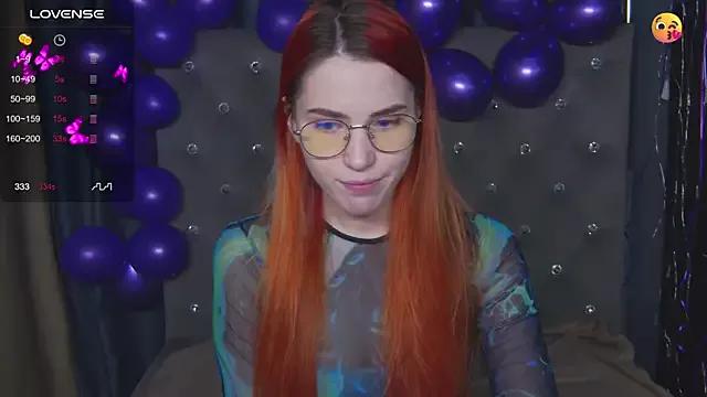 Emily_Kente from StripChat is Freechat