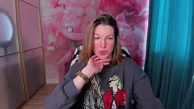 Mad beauty - checkout our excited streamers as they tease to their beloved melodies and slowly squirt for enjoyment to appease your wildest wishes.