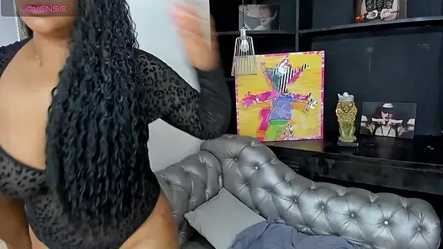 Emilyy_Williamss from StripChat is Freechat