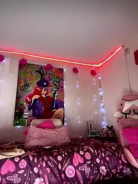 Mad beauty - checkout our excited streamers as they tease to their beloved melodies and slowly squirt for enjoyment to appease your wildest wishes.