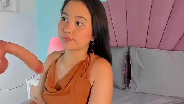 Mad beauty - checkout our excited streamers as they tease to their beloved melodies and slowly squirt for enjoyment to appease your wildest wishes.