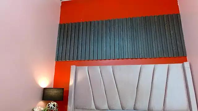 Emma_Kiut_ from StripChat is Freechat