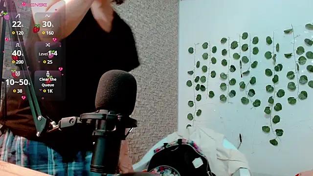 Mad beauty - checkout our excited streamers as they tease to their beloved melodies and slowly squirt for enjoyment to appease your wildest wishes.