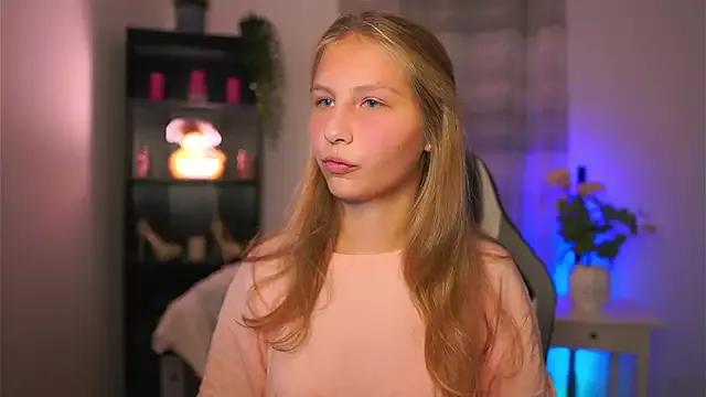 Mad beauty - checkout our excited streamers as they tease to their beloved melodies and slowly squirt for enjoyment to appease your wildest wishes.