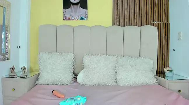 Mad beauty - checkout our excited streamers as they tease to their beloved melodies and slowly squirt for enjoyment to appease your wildest wishes.