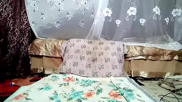 EnchantingEcho from StripChat is Freechat