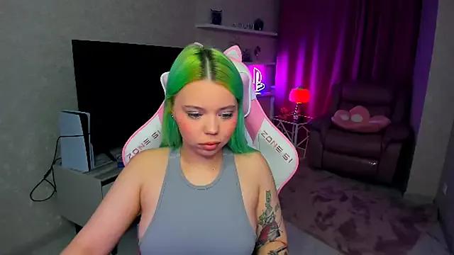 Mad beauty - checkout our excited streamers as they tease to their beloved melodies and slowly squirt for enjoyment to appease your wildest wishes.
