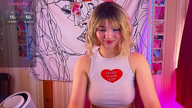 Erica_winterrr from StripChat is Freechat