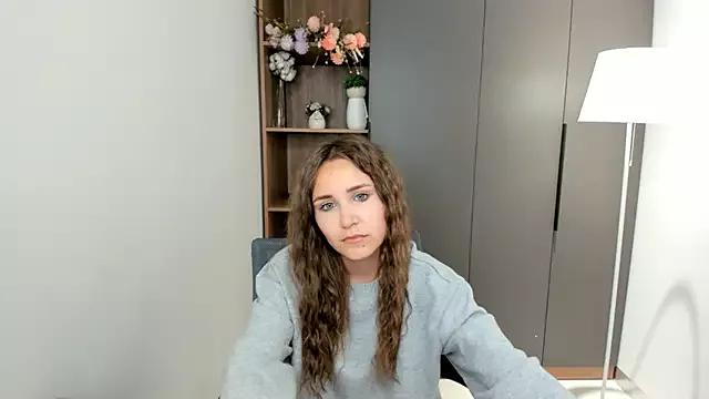 EthalFlowers from StripChat is Freechat