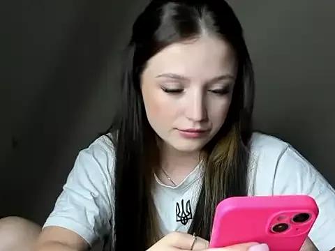 EvaaMillerr99 from StripChat