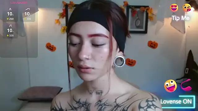 Mad beauty - checkout our excited streamers as they tease to their beloved melodies and slowly squirt for enjoyment to appease your wildest wishes.