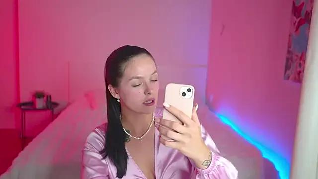 EwelynScott from StripChat is Freechat