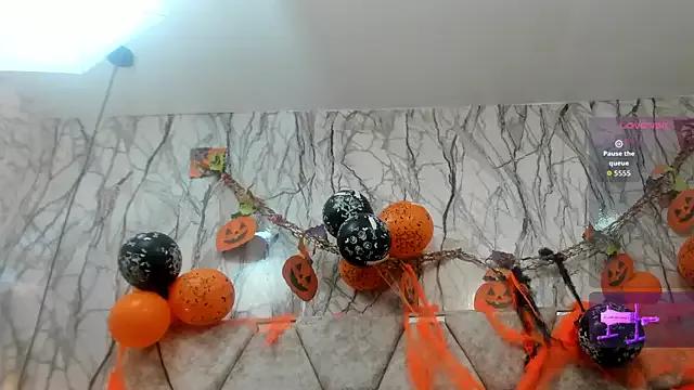 Mad beauty - checkout our excited streamers as they tease to their beloved melodies and slowly squirt for enjoyment to appease your wildest wishes.