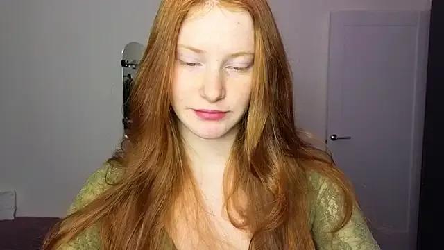 FiaMoor from StripChat is Freechat