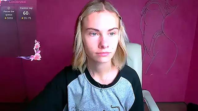 Fiona_Night from StripChat is Freechat
