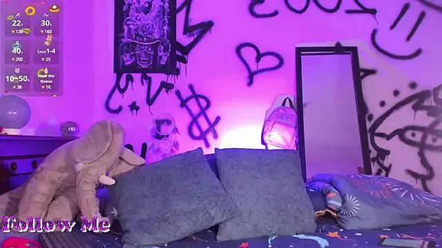 Mad beauty - checkout our excited streamers as they tease to their beloved melodies and slowly squirt for enjoyment to appease your wildest wishes.
