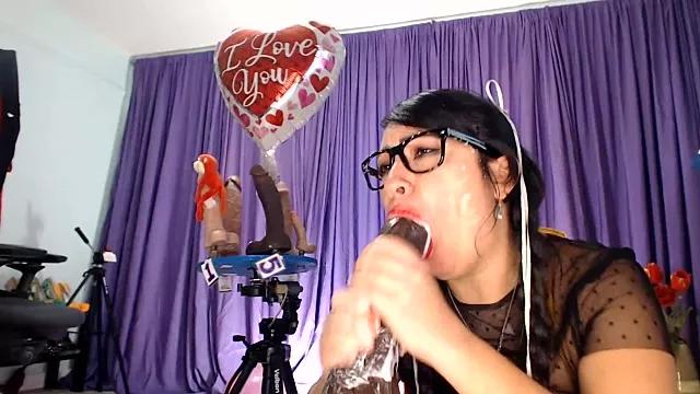 Mad beauty - checkout our excited streamers as they tease to their beloved melodies and slowly squirt for enjoyment to appease your wildest wishes.