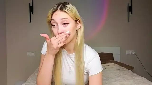 foxy_vivi from StripChat is Freechat