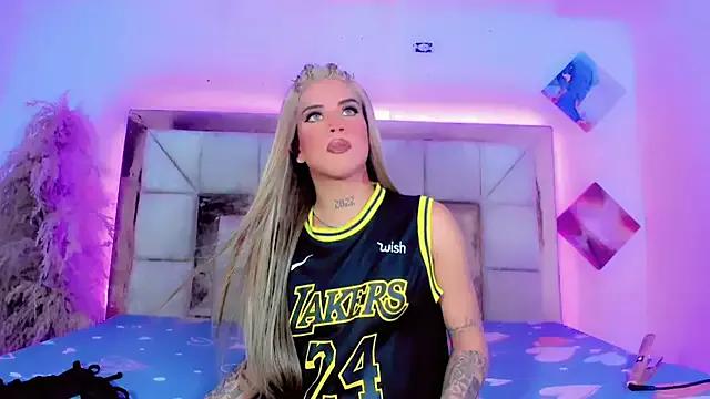 Mad beauty - checkout our excited streamers as they tease to their beloved melodies and slowly squirt for enjoyment to appease your wildest wishes.