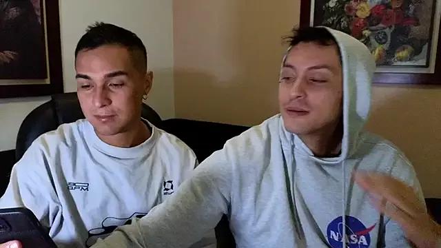 friendscummin from StripChat is Freechat
