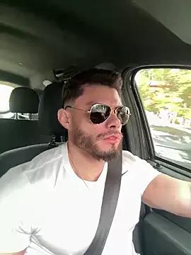 garageboy94 from StripChat