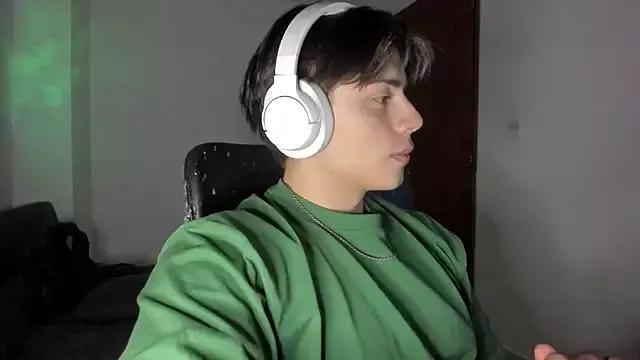 Giordano_Russo from StripChat is Freechat