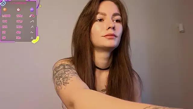 girl_with_snaketatto0 from StripChat is Freechat