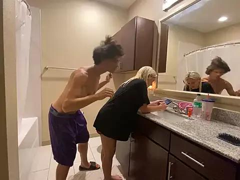 Mad beauty - checkout our excited streamers as they tease to their beloved melodies and slowly squirt for enjoyment to appease your wildest wishes.