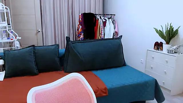 Mad beauty - checkout our excited streamers as they tease to their beloved melodies and slowly squirt for enjoyment to appease your wildest wishes.