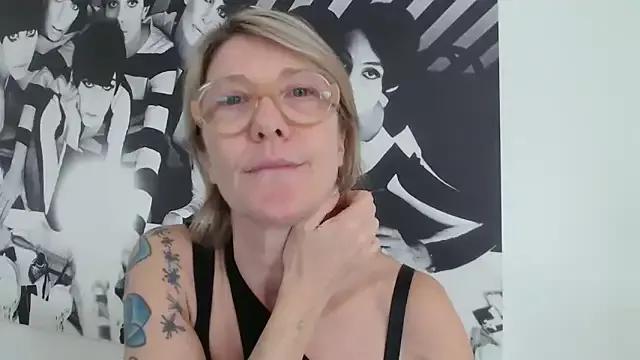 godinflower from StripChat is Freechat