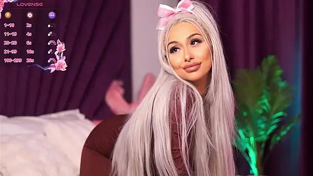 Mad beauty - checkout our excited streamers as they tease to their beloved melodies and slowly squirt for enjoyment to appease your wildest wishes.