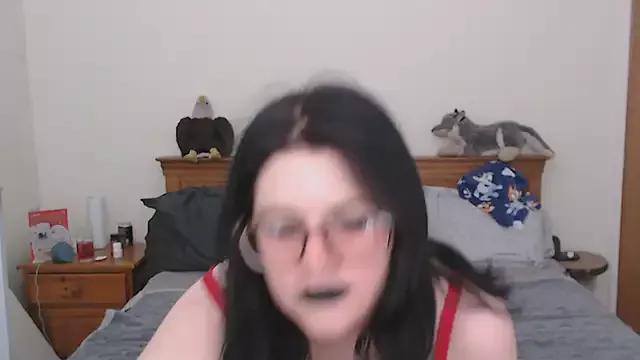 GothSuccubusBabe from StripChat is Freechat