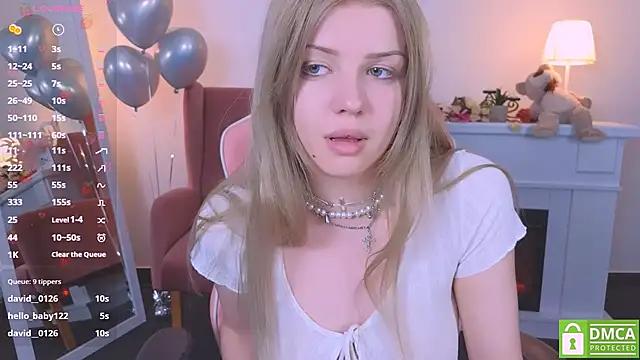 Mad beauty - checkout our excited streamers as they tease to their beloved melodies and slowly squirt for enjoyment to appease your wildest wishes.