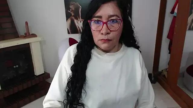 Grace_mature_milf from StripChat is Freechat