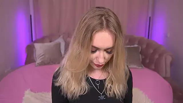 GraceCandy from StripChat is Freechat