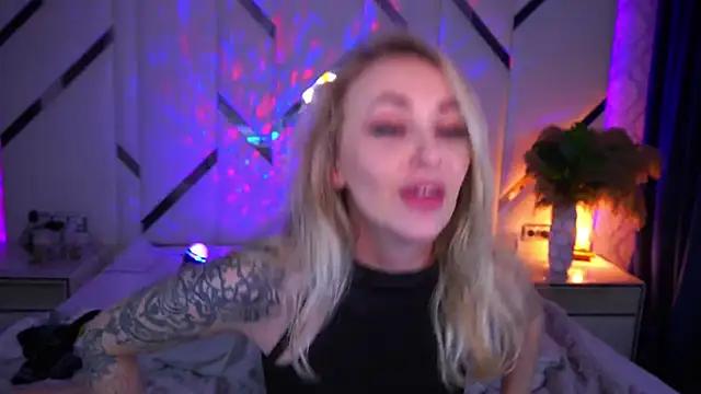 Mad beauty - checkout our excited streamers as they tease to their beloved melodies and slowly squirt for enjoyment to appease your wildest wishes.