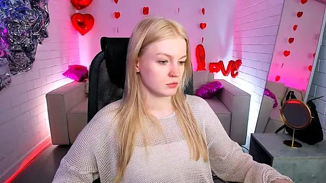 Mad beauty - checkout our excited streamers as they tease to their beloved melodies and slowly squirt for enjoyment to appease your wildest wishes.