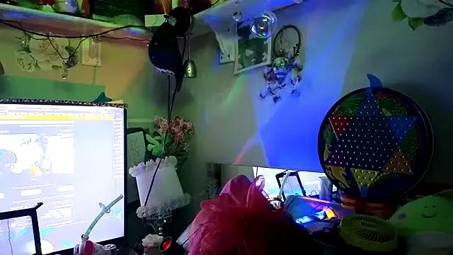 Mad beauty - checkout our excited streamers as they tease to their beloved melodies and slowly squirt for enjoyment to appease your wildest wishes.