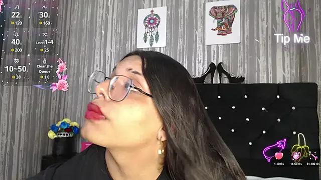 Hailey_johnsonn from StripChat is Freechat