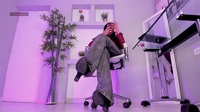 Mad beauty - checkout our excited streamers as they tease to their beloved melodies and slowly squirt for enjoyment to appease your wildest wishes.