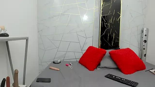 Mad beauty - checkout our excited streamers as they tease to their beloved melodies and slowly squirt for enjoyment to appease your wildest wishes.