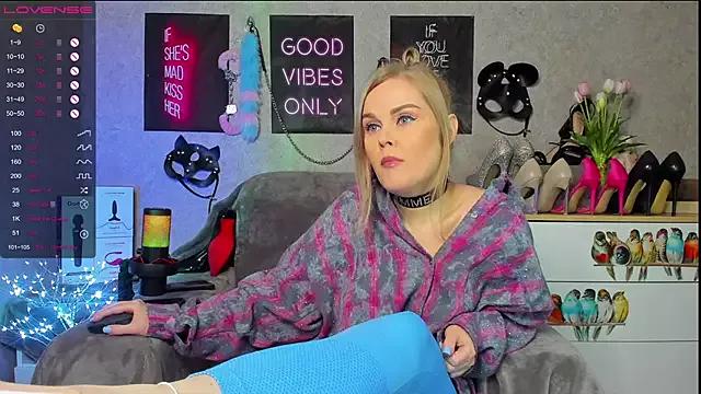 Mad beauty - checkout our excited streamers as they tease to their beloved melodies and slowly squirt for enjoyment to appease your wildest wishes.