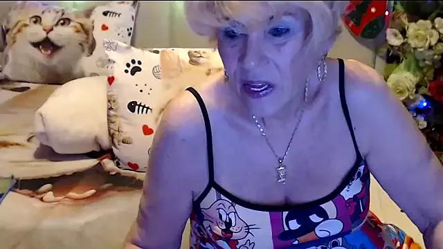 HappyWomanOn from StripChat is Freechat