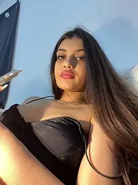 hdhehrv from StripChat