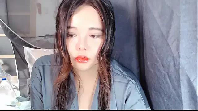 Heramirror from StripChat is Freechat