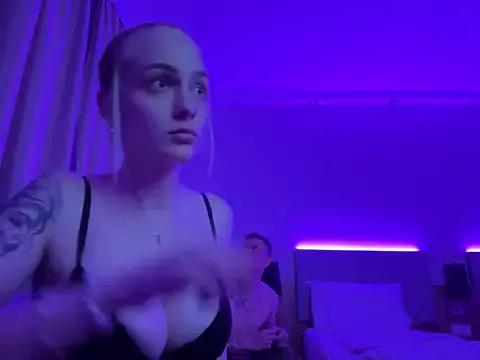 HighAndCouple from StripChat is Freechat