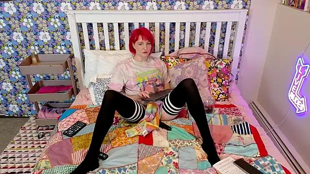 Mad beauty - checkout our excited streamers as they tease to their beloved melodies and slowly squirt for enjoyment to appease your wildest wishes.